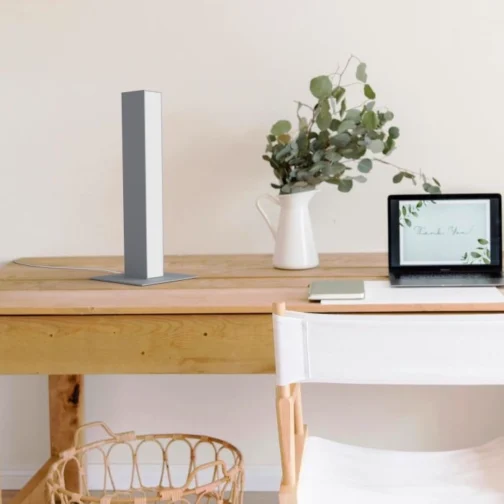 Lampe a poser Linear Gris ambiance