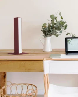 Lampe de Table linear rouge